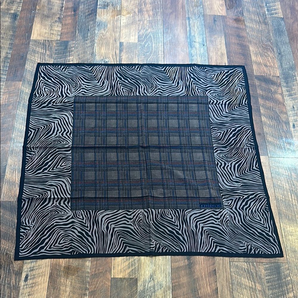 Zebra and Plaid Patterned Scarf Gianni Versace (BK1)